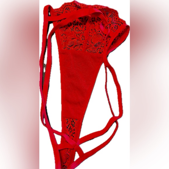 NWOT Lace Cut Out Strappy Red Thong - Medium - Picture 11 of 12